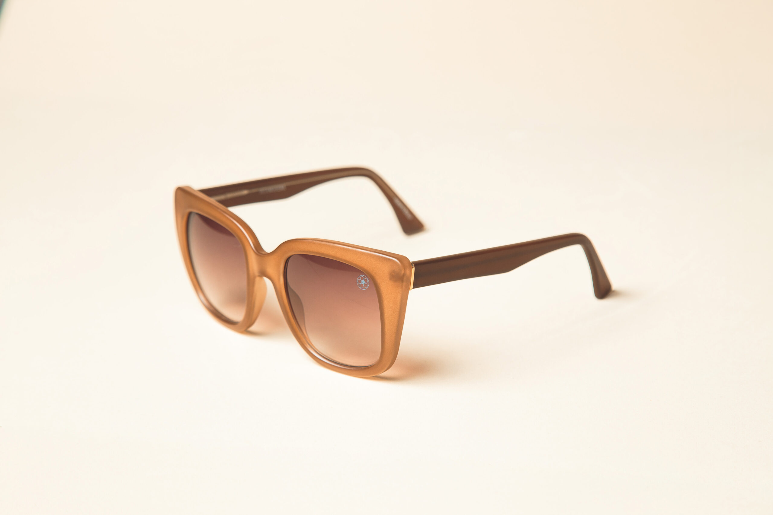 LETICIA CARAMELO FOSCO HASTE MARROM - Imagem 2