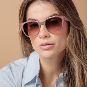 Renata Marrom haste bege