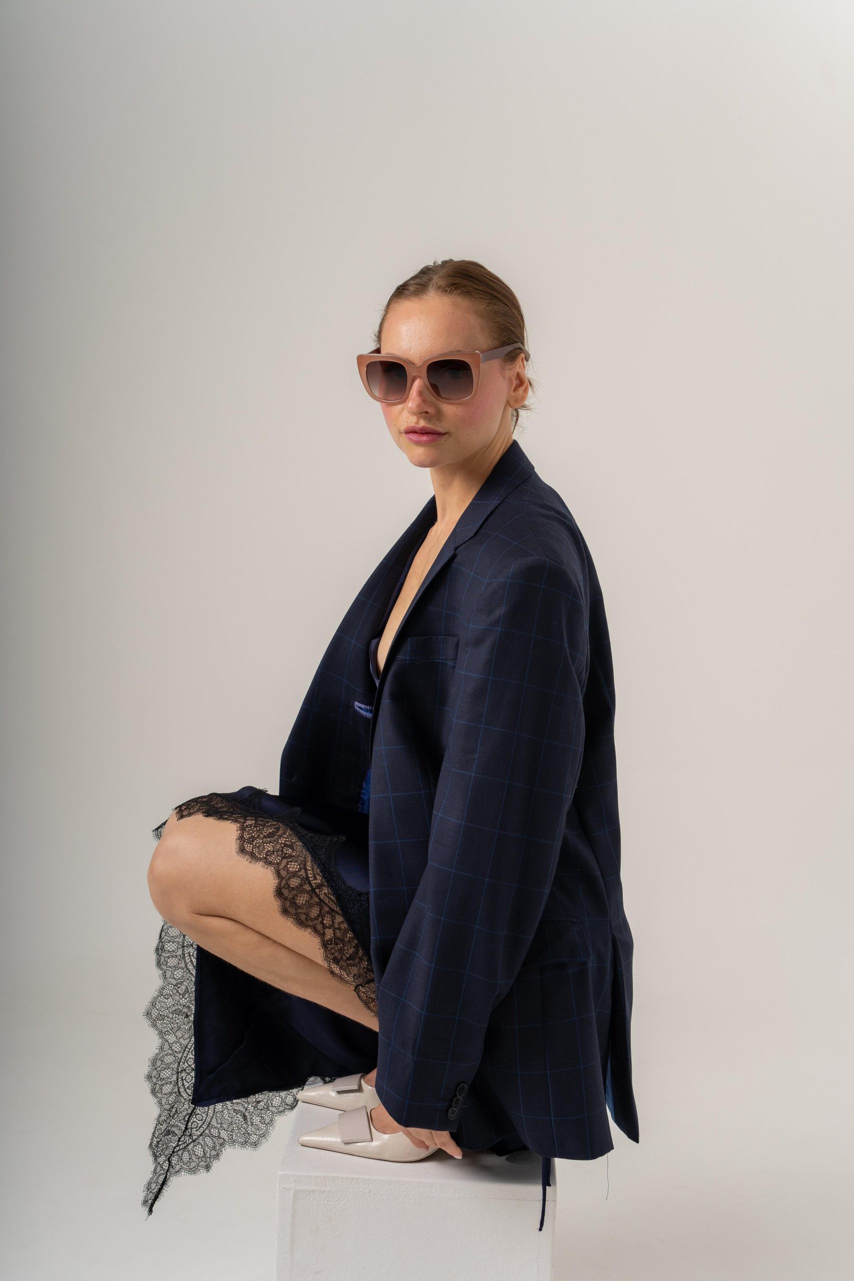 Letícia Rosê hastes bordô - Imagem 5